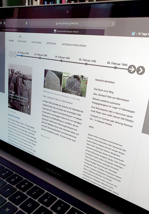 Laptop mit der Ansicht des Blogs der Stiftung niedersächsischen Gedenkstätten